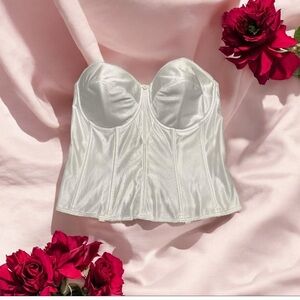 * Dominique intimates 44DD White Bustier bra boned strapless with garter loops